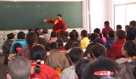 Hungkar giving teaching